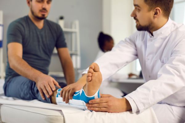 Orthopedic Urgent Care or the ER for My Injury Orthopedic Urgent Care or the ER for My Injury
